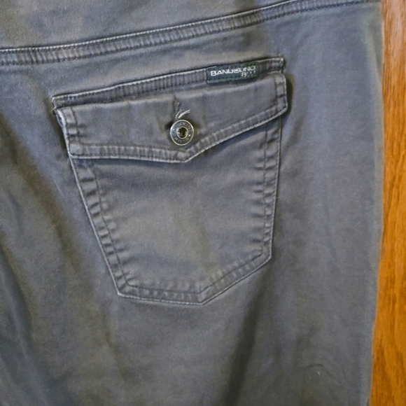 Bandolinoblu Crop length Pants Olive color 5 Pockets Women size 20W - Picture 6 of 15